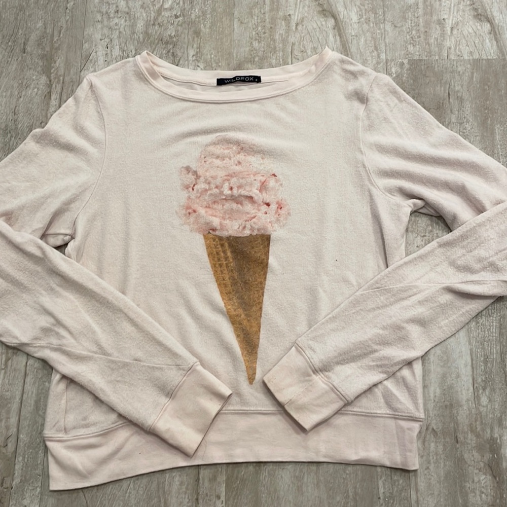 Light pink wildfox sweatshirt size s